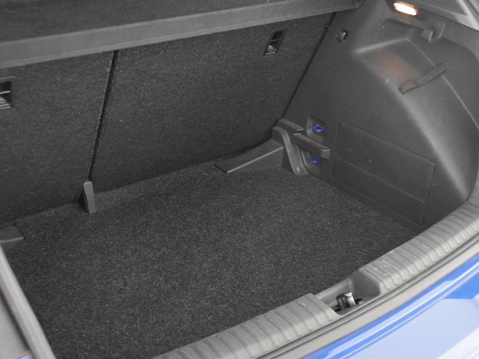 10 - Skoda Fabia 1.0 mpi evo 65cv ambition