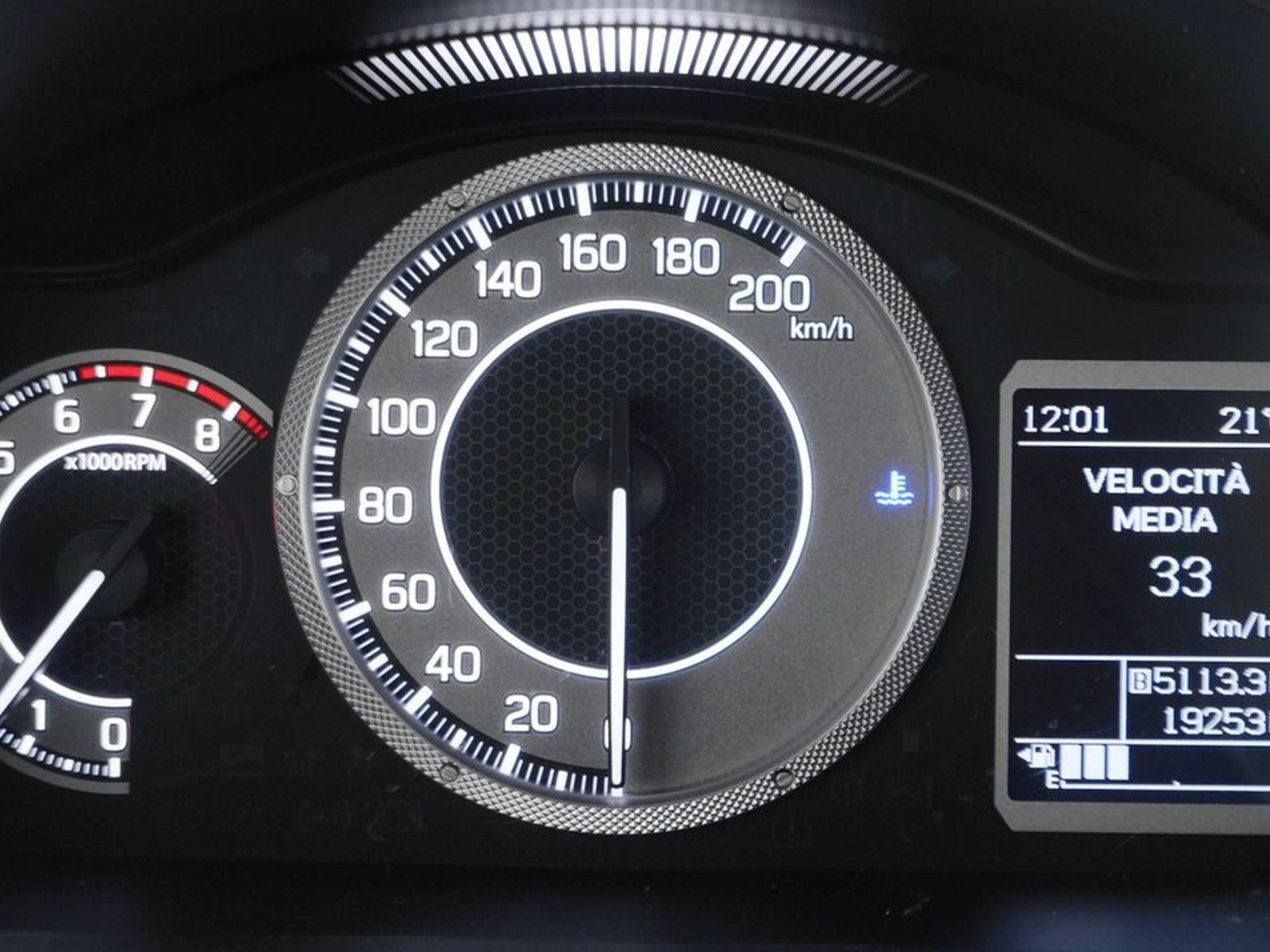 30 - Suzuki Ignis 1.2 dualjet hybrid top 2wd