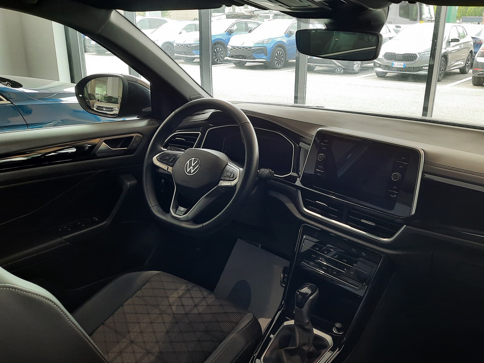 5 - Volkswagen T-Roc 2.0 tdi scr 150cv r line dsg