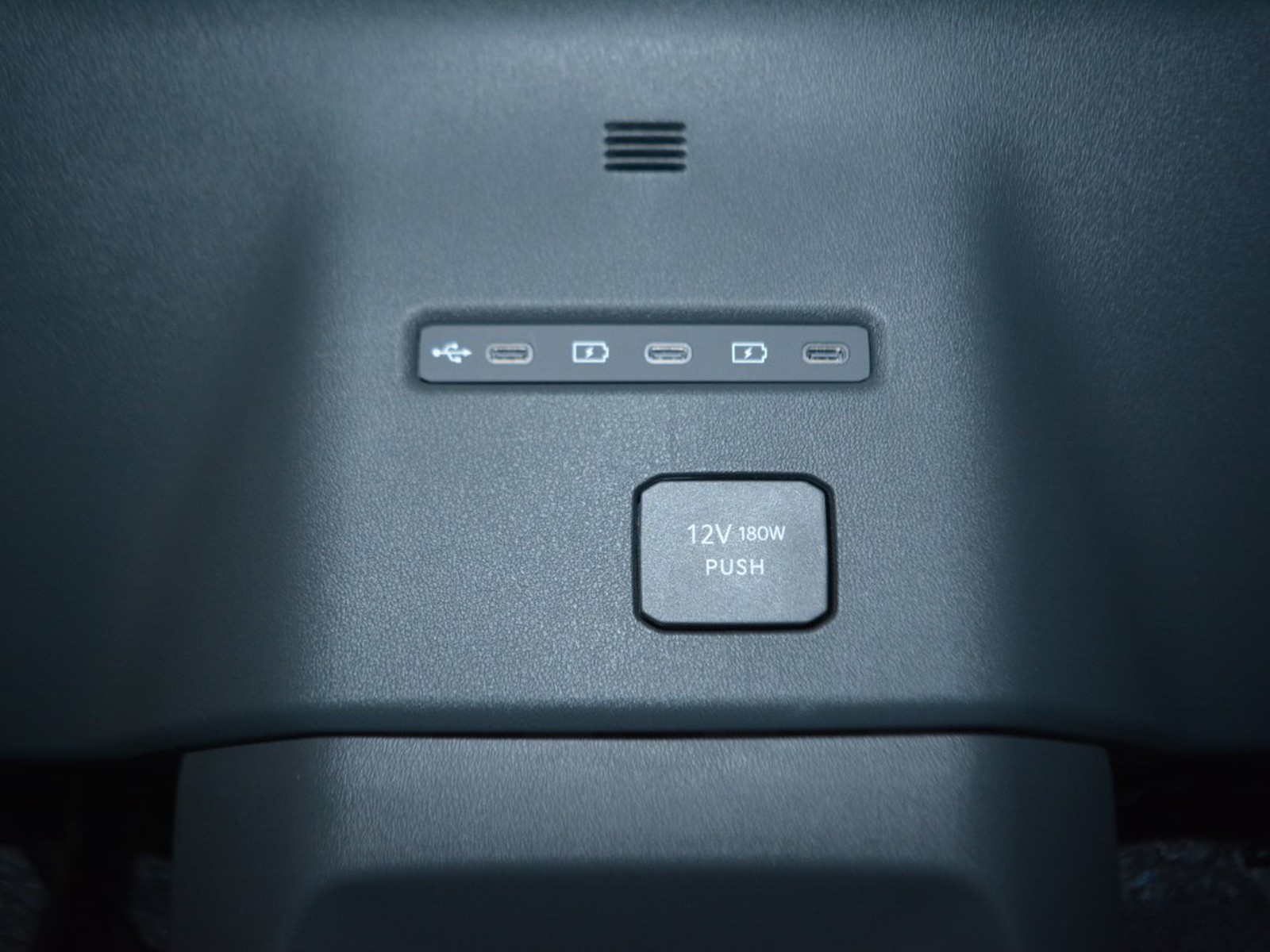 20 - Kia EV2 42,2 kwh earth
