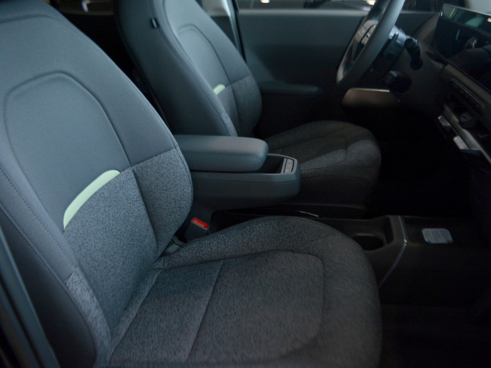 5 - Kia EV2 42,2 kwh earth