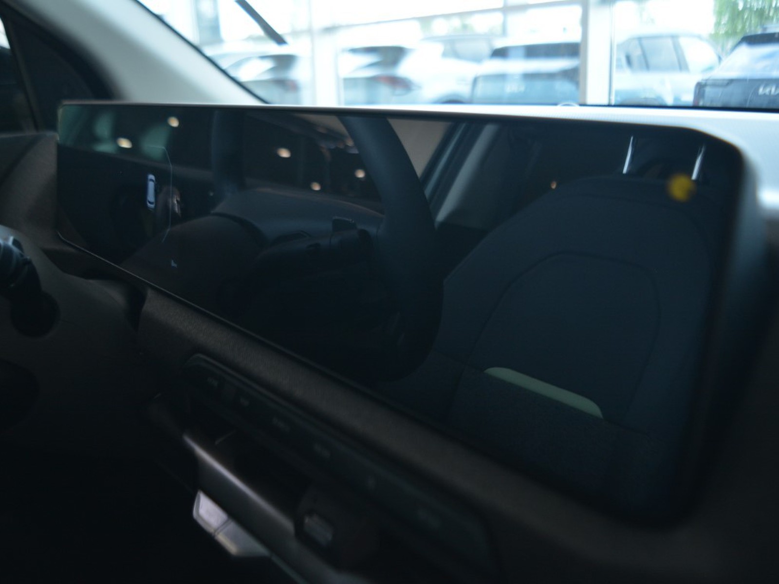 10 - Kia EV2 42,2 kwh earth