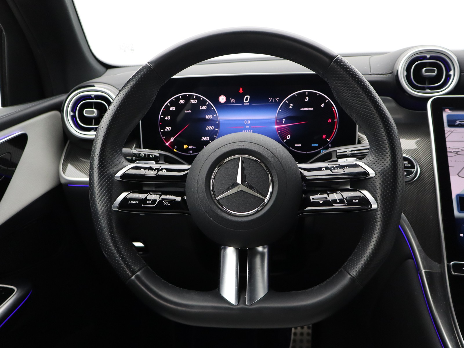 16 - Mercedes GLC suv 220 d amg line premium 4matic 9g-tronic