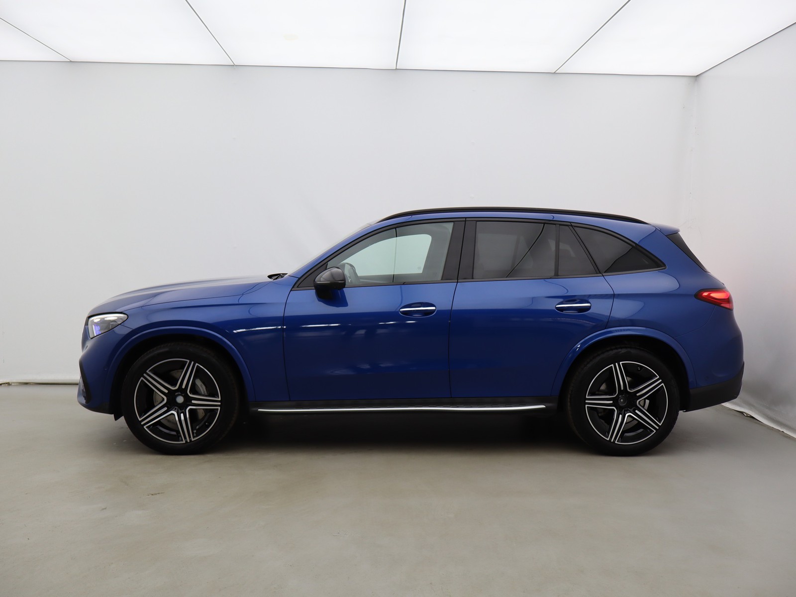 3 - Mercedes GLC suv 220 d amg line premium 4matic 9g-tronic