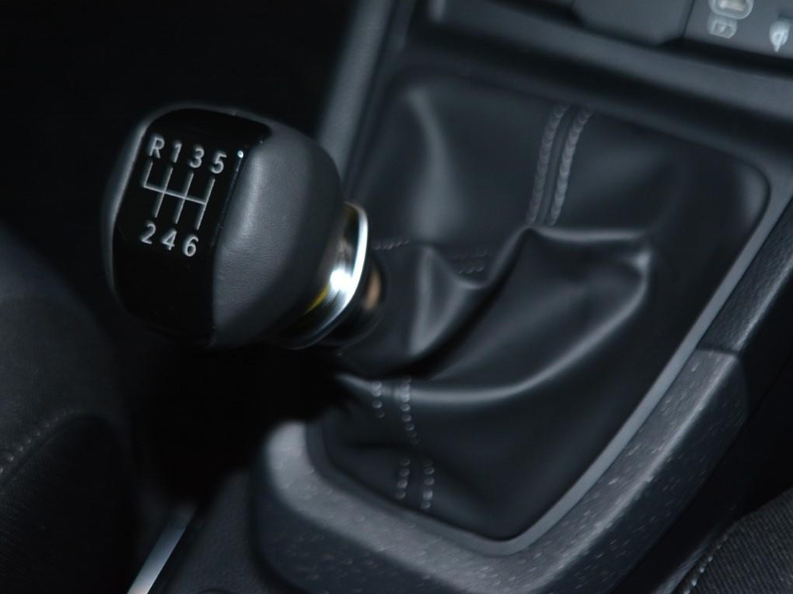 18 - Kia Stonic 1.0 t-gdi mhev style tech pack