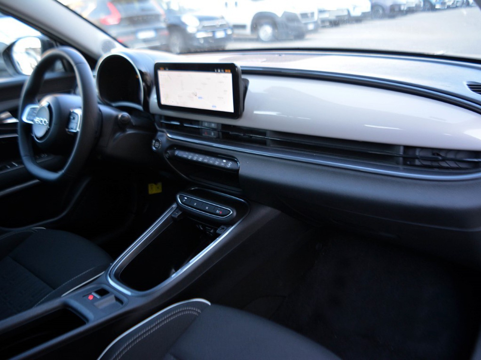 8 - Fiat 600 1.2 hybrid 145cv edct