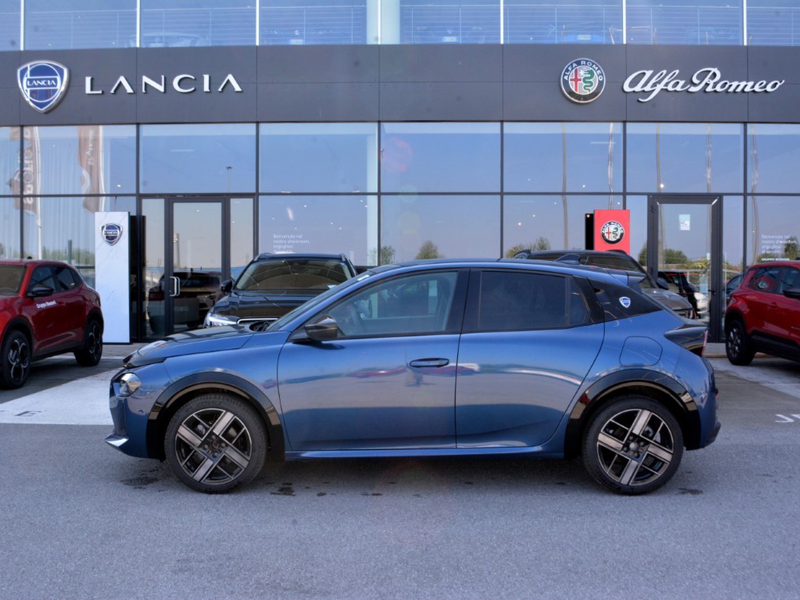 24 - Lancia Ypsilon 1.2 mhev 110cv lx e-dct