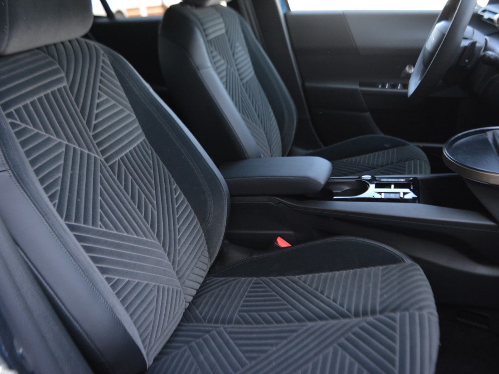 5 - Lancia Ypsilon 1.2 mhev 110cv lx e-dct