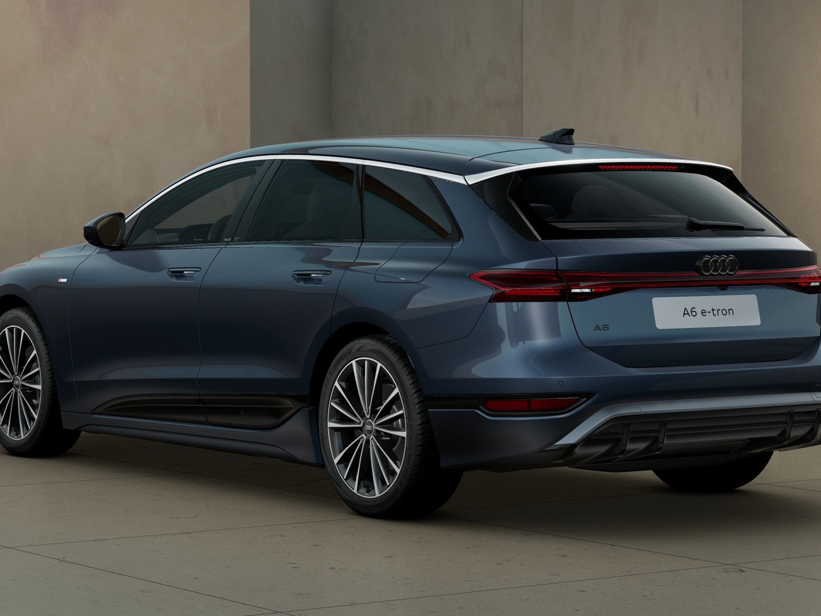 3 - Audi A6 e-tron avant s line edition 286cv