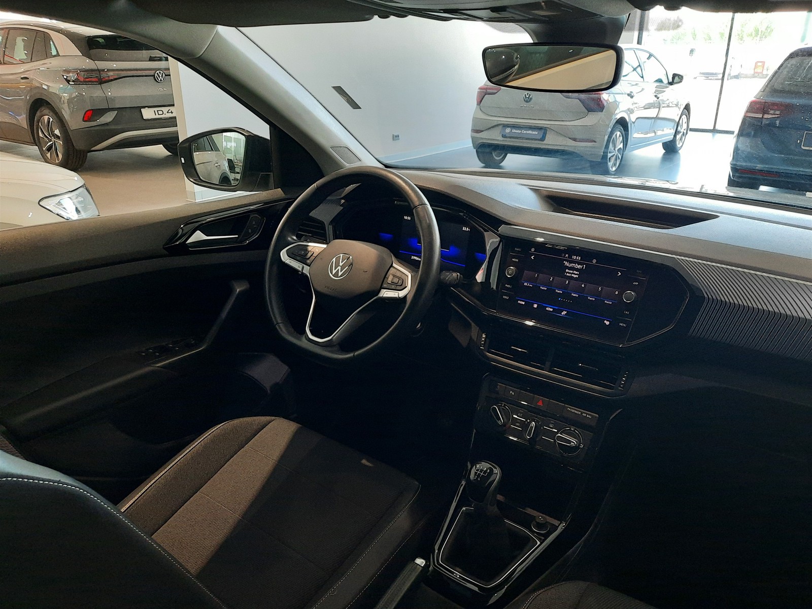 5 - Volkswagen T-Cross 1.0 tsi 95cv style