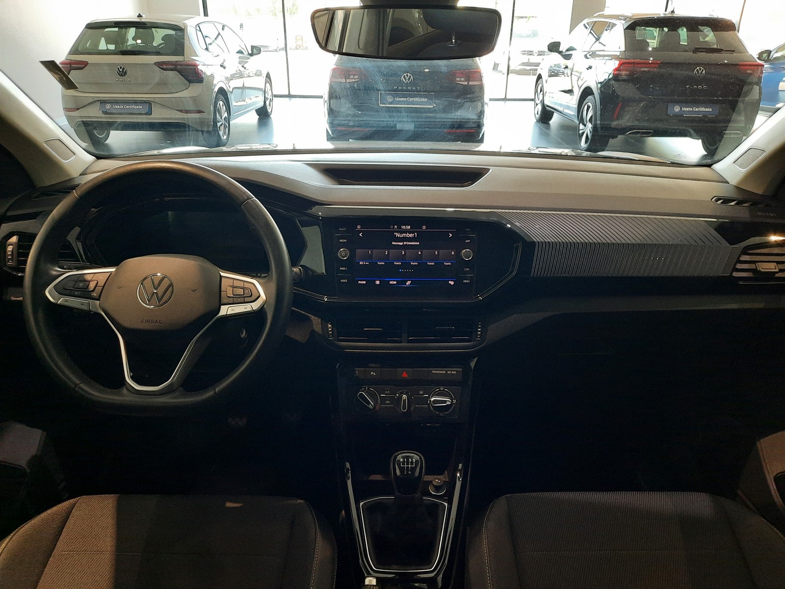 6 - Volkswagen T-Cross 1.0 tsi 95cv style