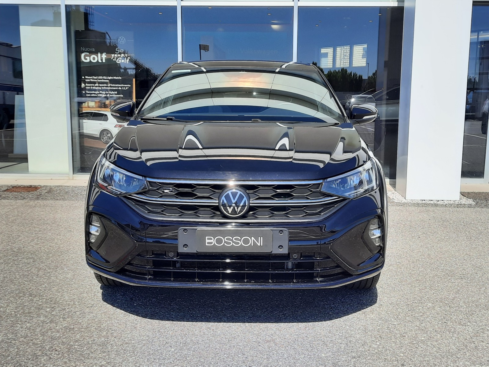 2 - Volkswagen Taigo 1.0 tsi 115cv r-line
