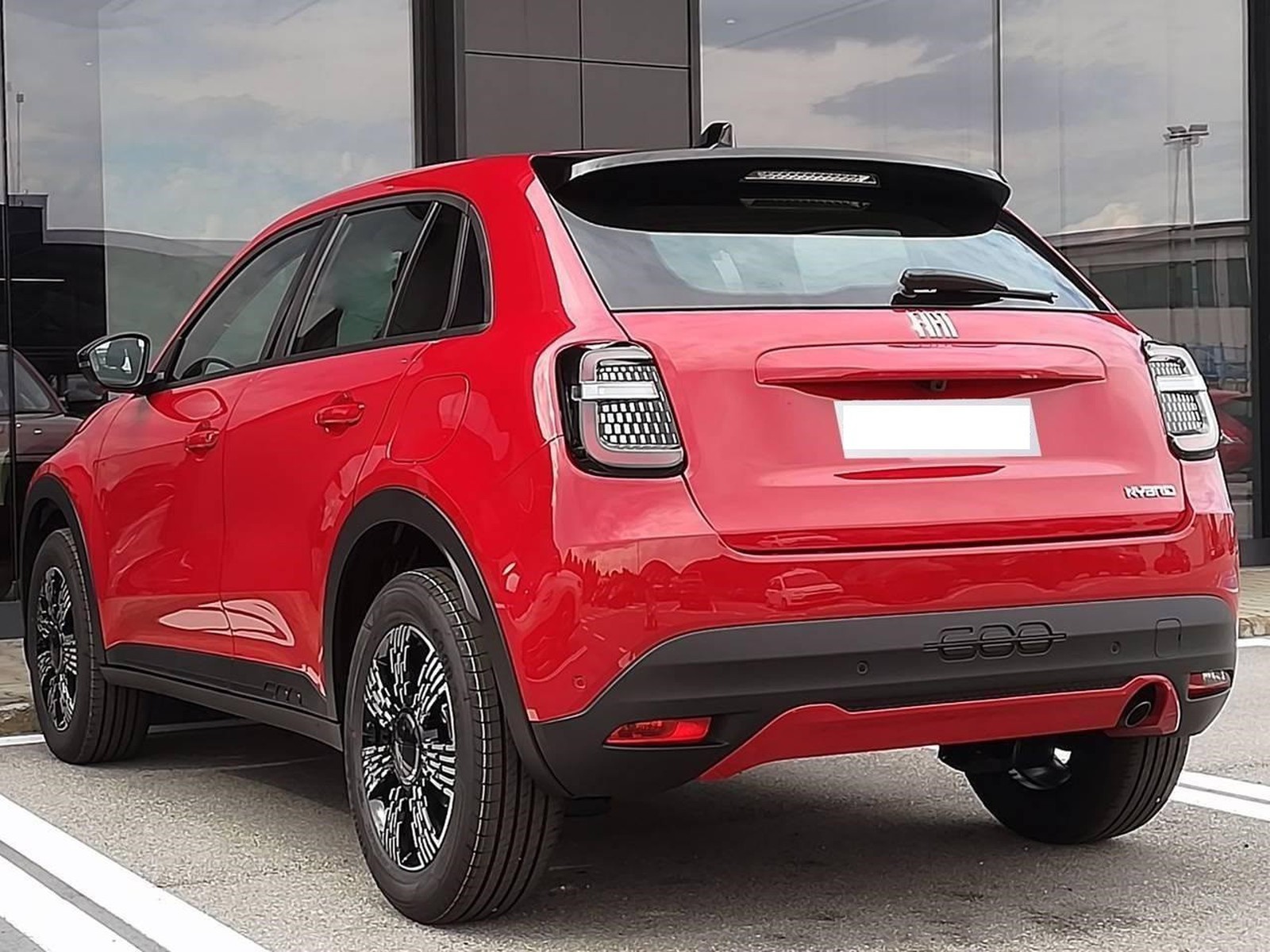 5 - Fiat 600 1.2 hybrid 110cv serie speciale icon edct