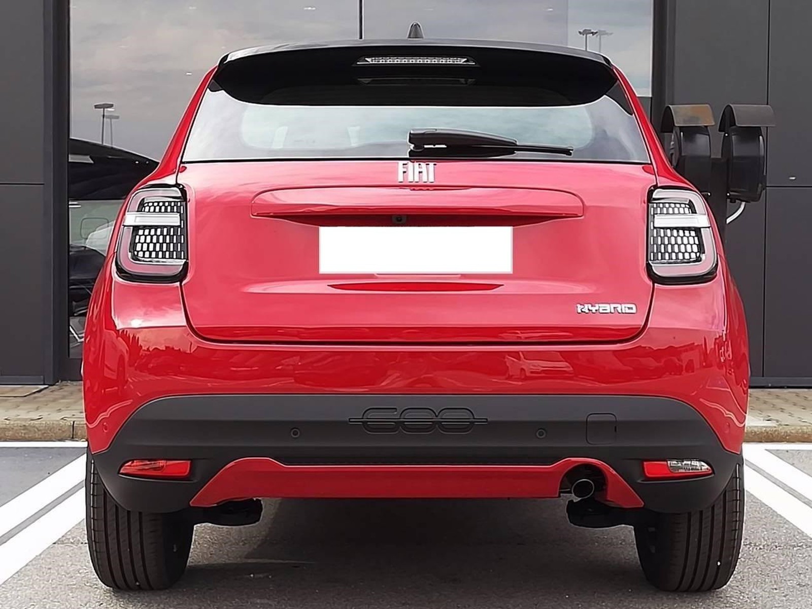6 - Fiat 600 1.2 hybrid 110cv serie speciale icon edct