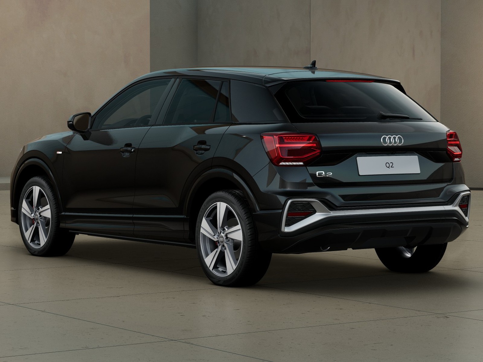 2 - Audi Q2 35 1.5 tfsi s line edition