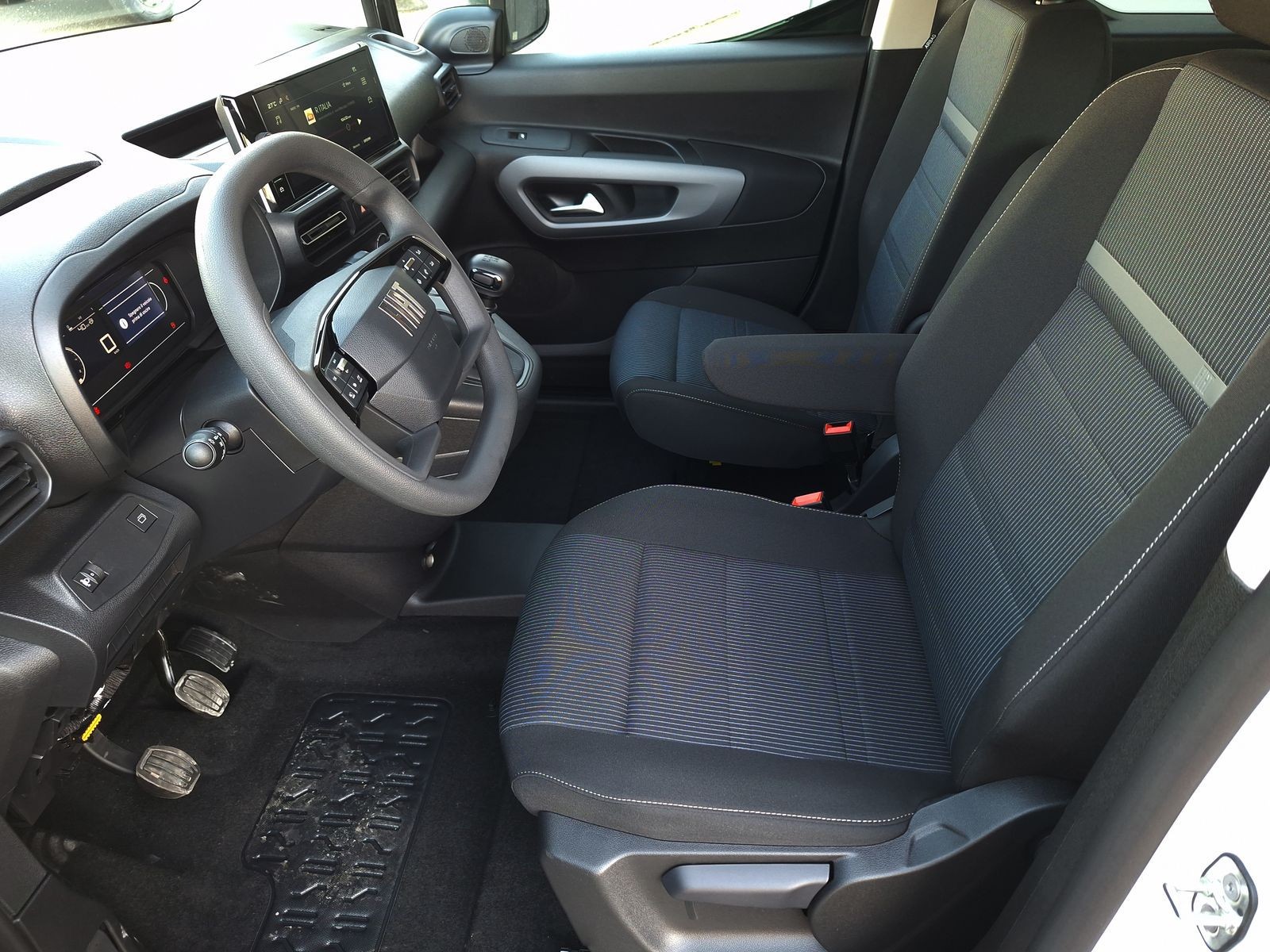 11 - Fiat Professional Doblò combi n1 1.5 diesel 100cv
