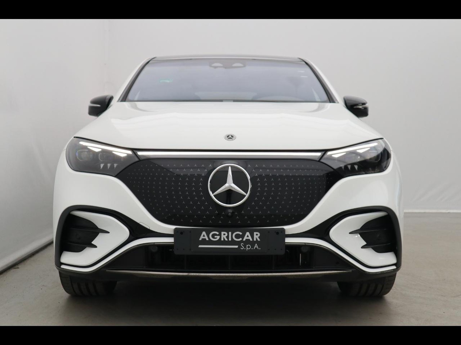 2 - Mercedes EQE suv 350 amg line premium 4matic