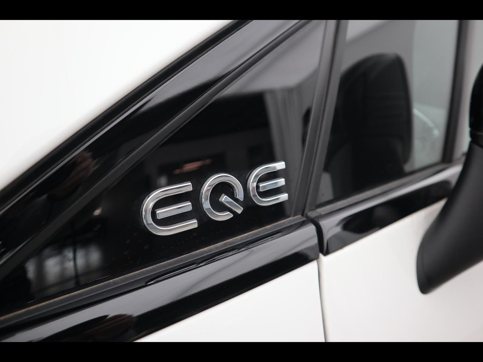 20 - Mercedes EQE suv 350 amg line premium 4matic