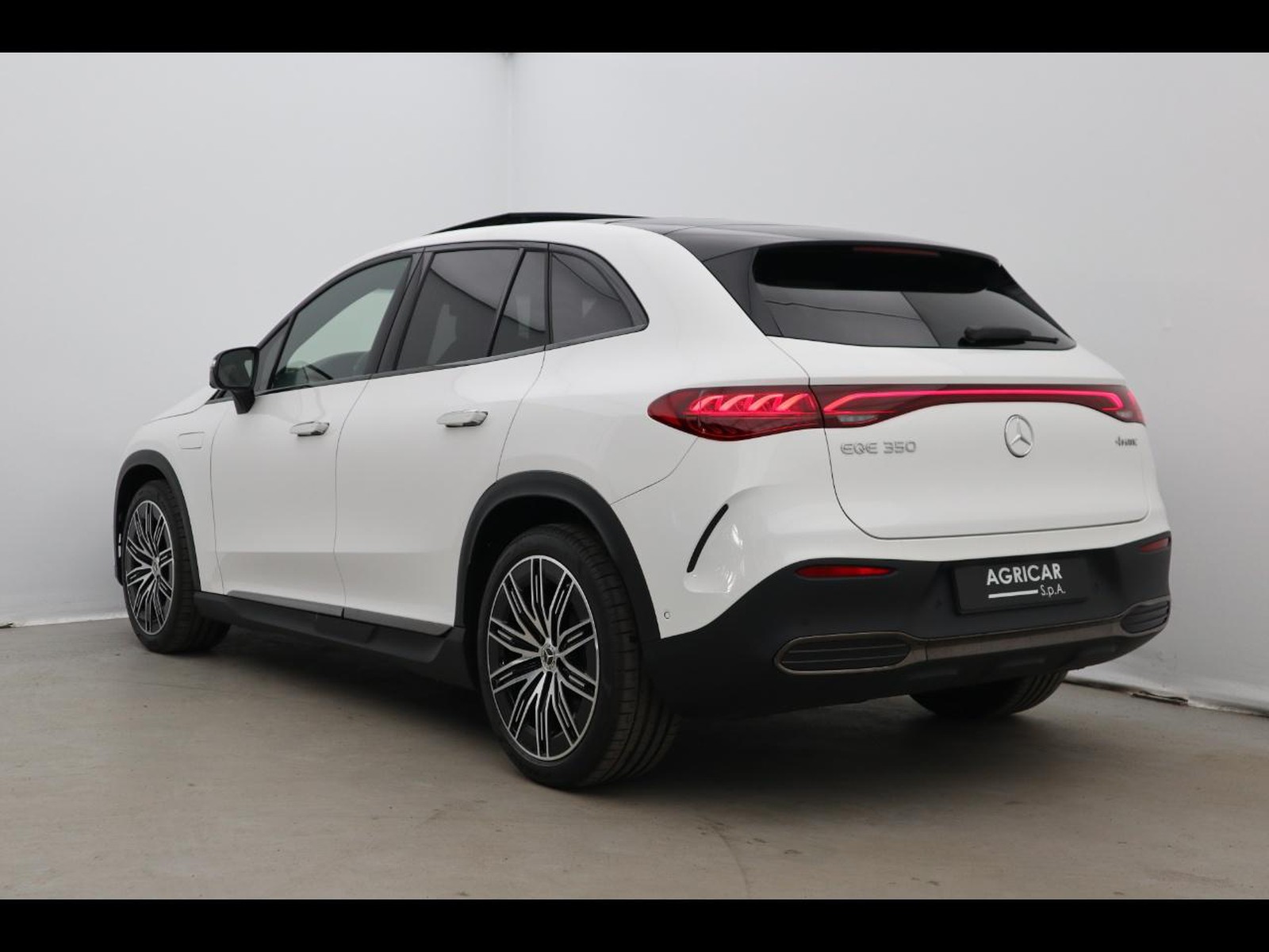 5 - Mercedes EQE suv 350 amg line premium 4matic