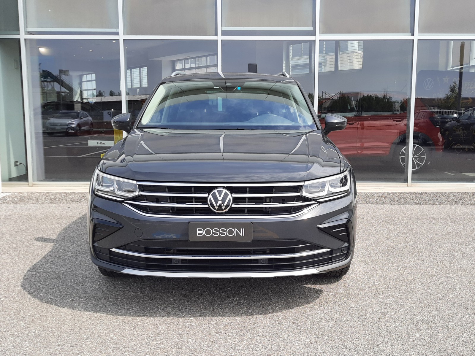 2 - Volkswagen Tiguan 2.0 tdi scr 150cv elegance dsg