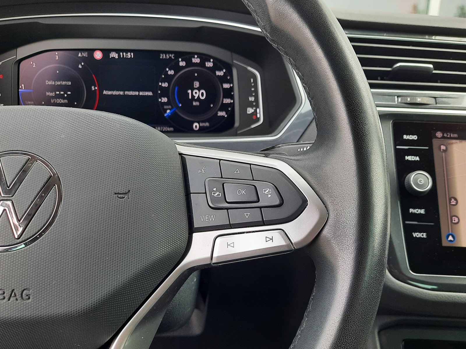 16 - Volkswagen Tiguan 2.0 tdi scr 150cv elegance dsg