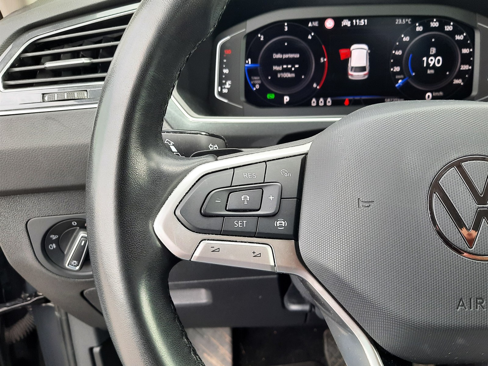 17 - Volkswagen Tiguan 2.0 tdi scr 150cv elegance dsg