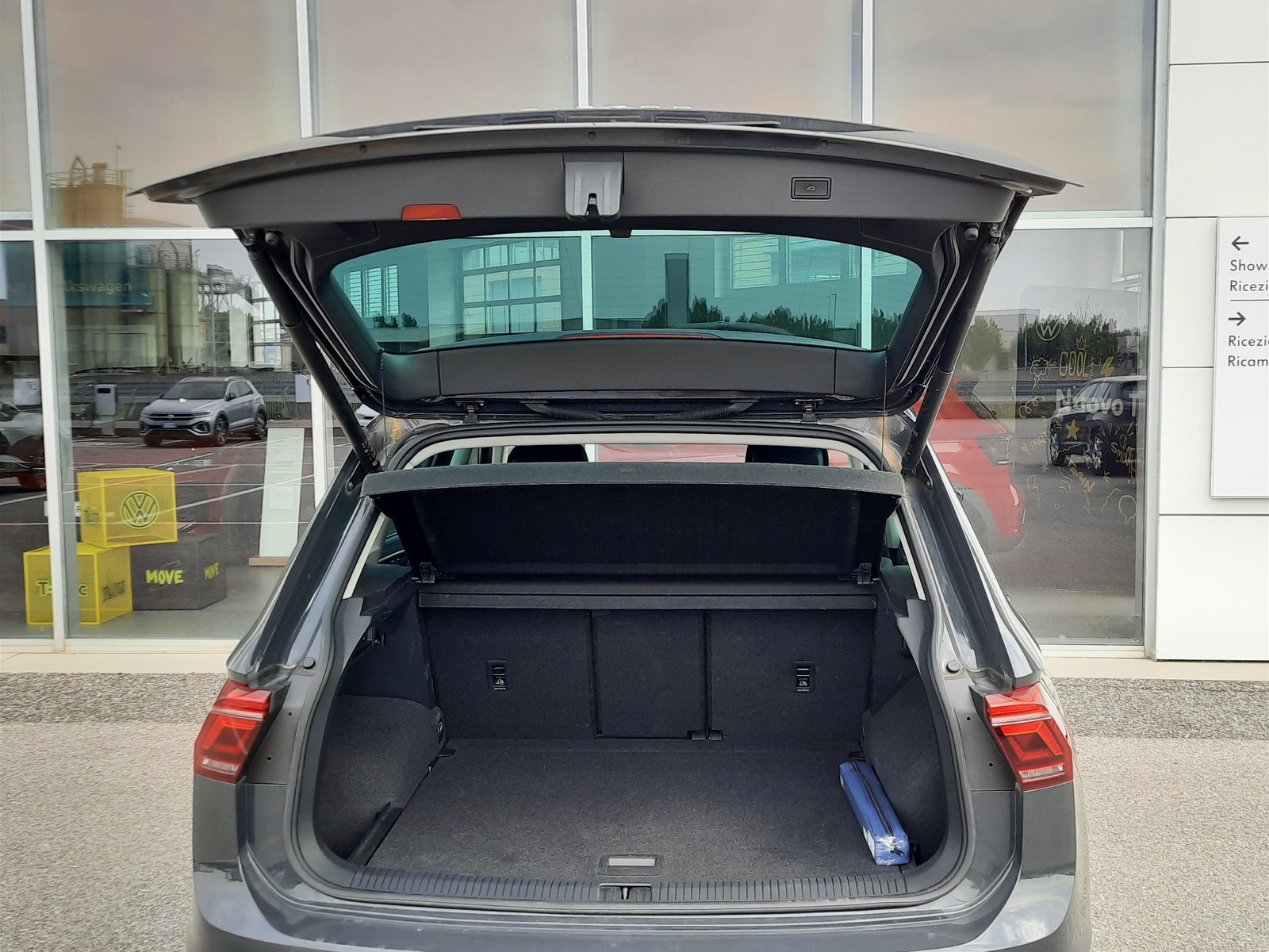 20 - Volkswagen Tiguan 2.0 tdi scr 150cv elegance dsg
