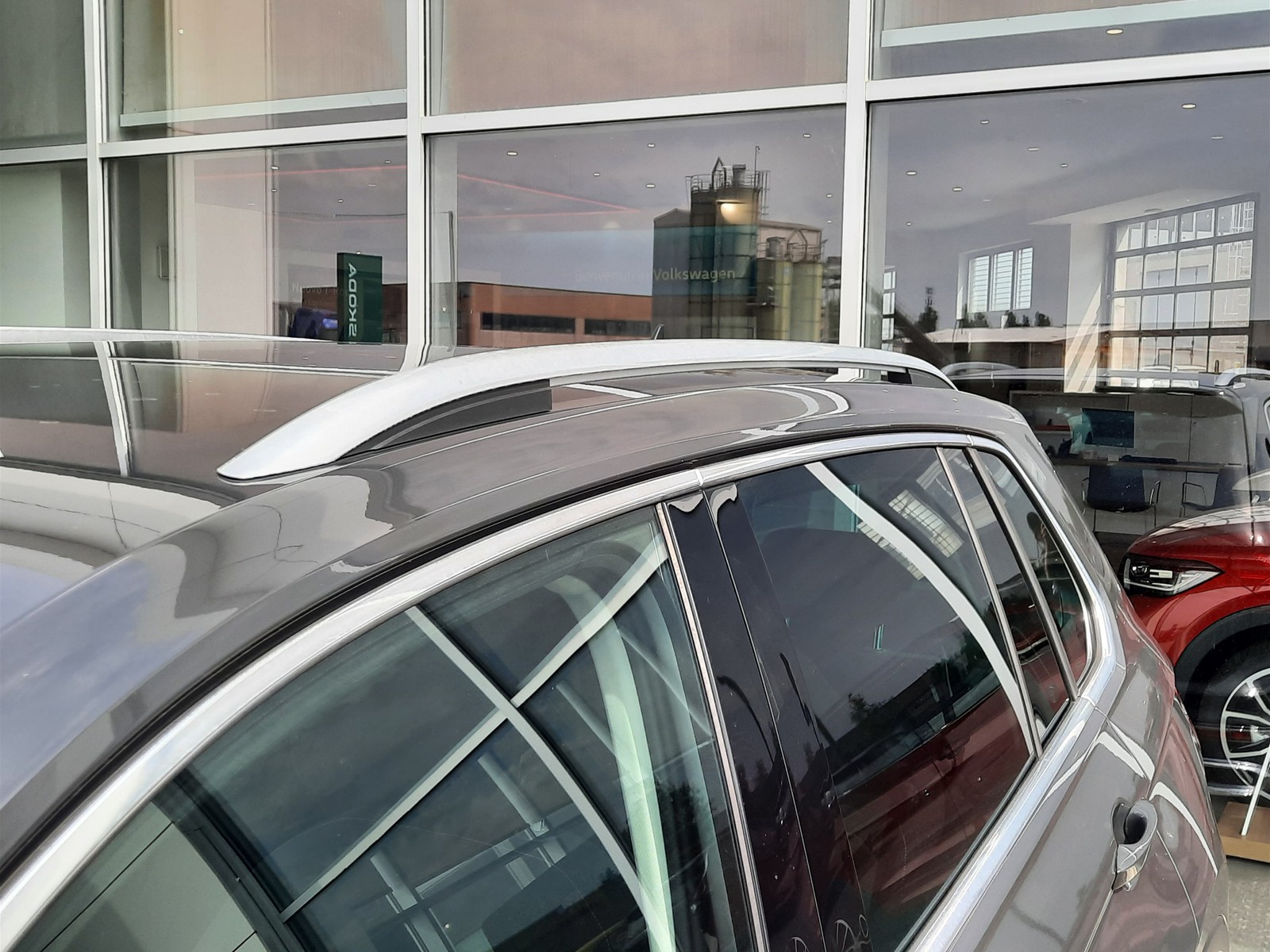 28 - Volkswagen Tiguan 2.0 tdi scr 150cv elegance dsg