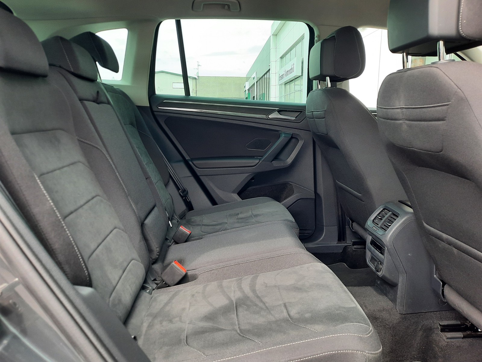 10 - Volkswagen Tiguan 2.0 tdi scr 150cv elegance dsg