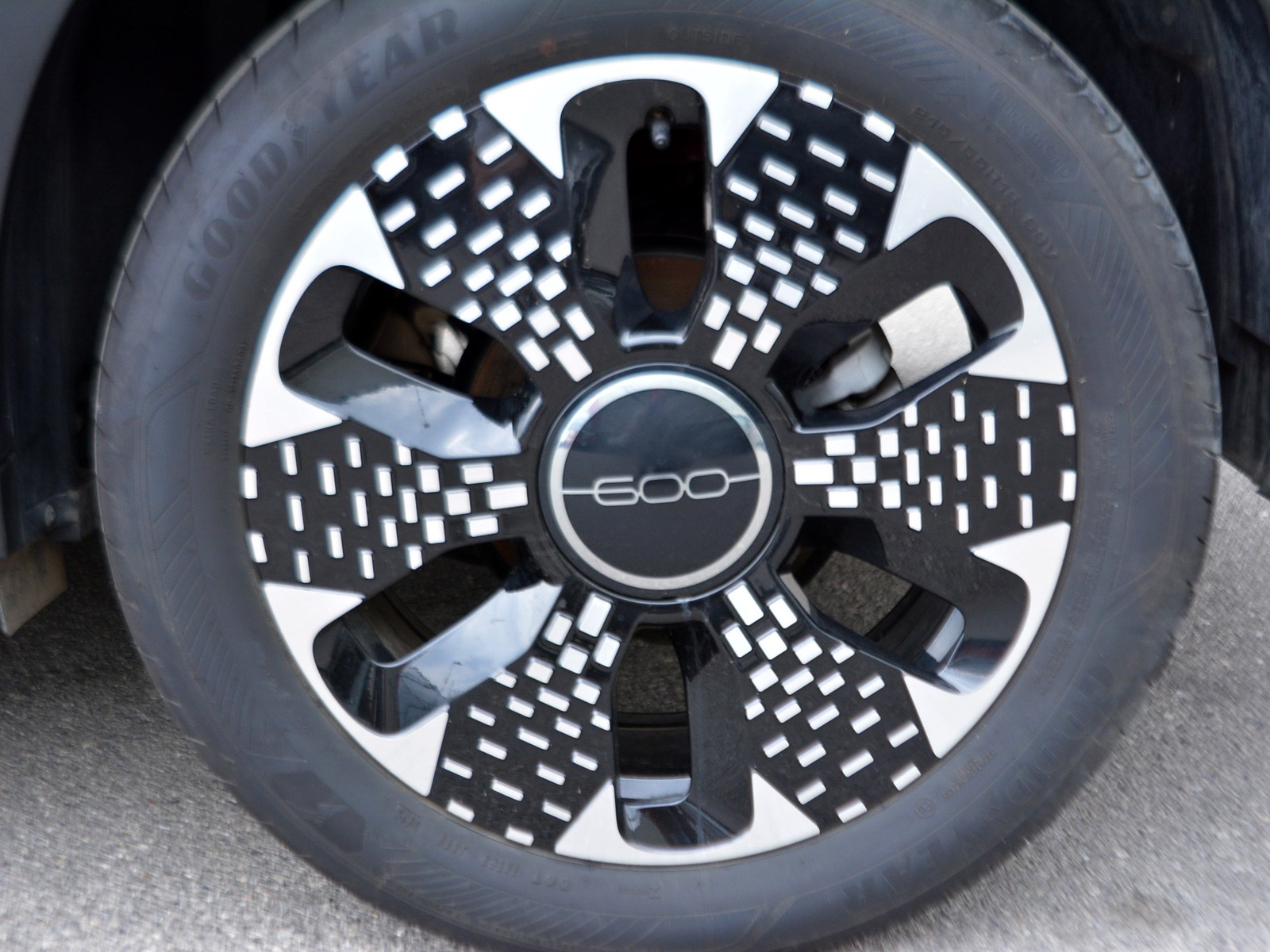 15 - Fiat 600 1.2 hybrid 110cv la prima ii edct