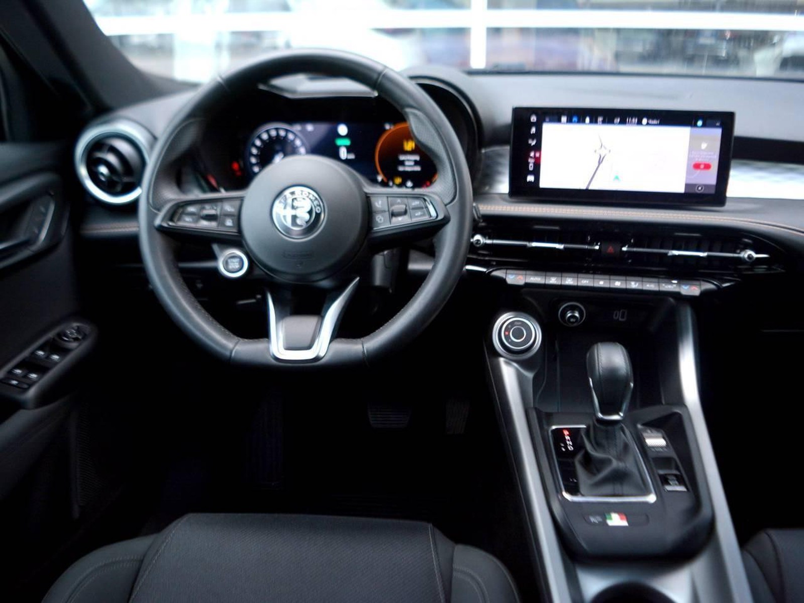 10 - Alfa Romeo Tonale 1.5 hybrid 160cv ti tct7