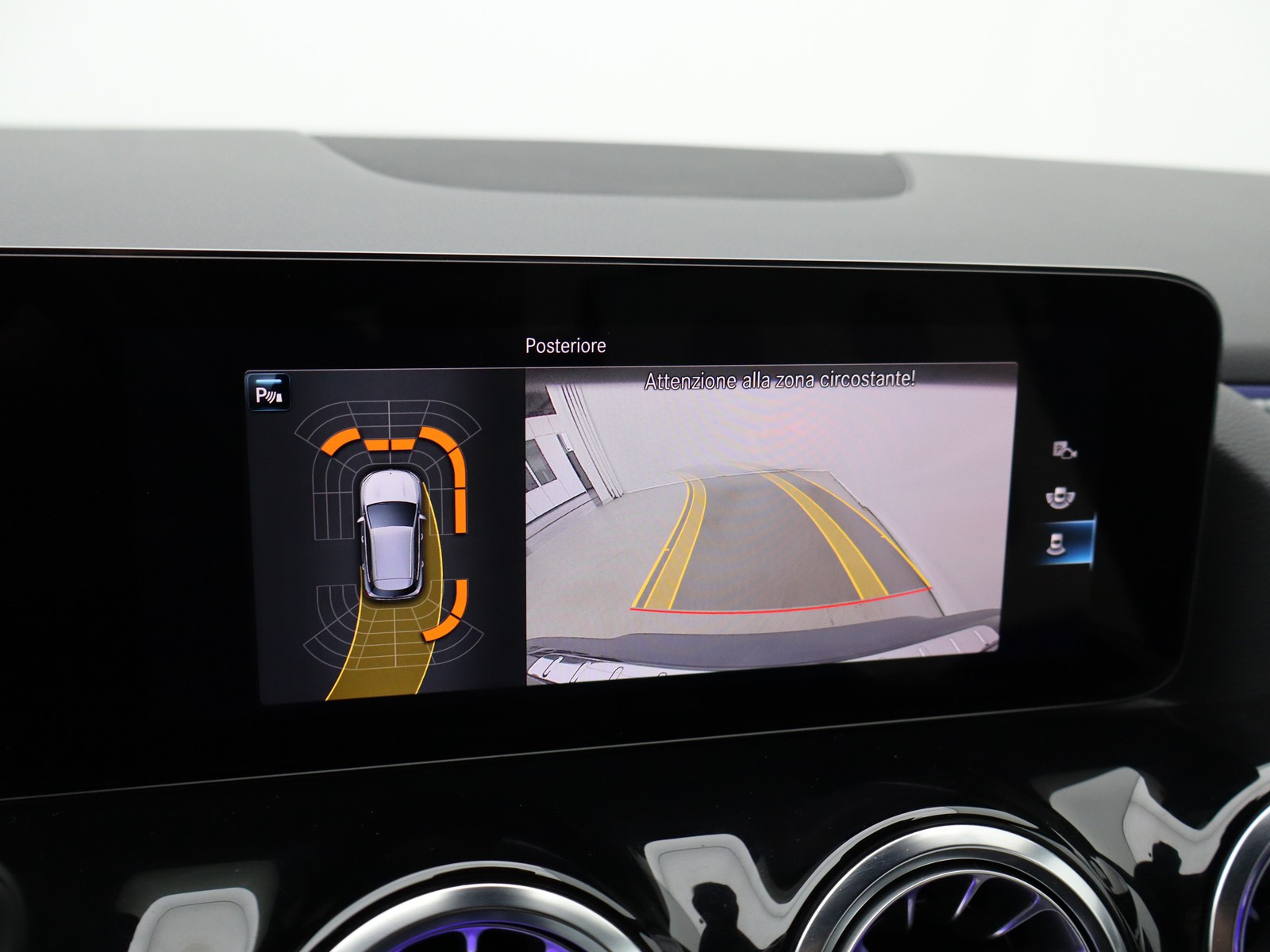 11 - Mercedes EQA 250+ sport plus