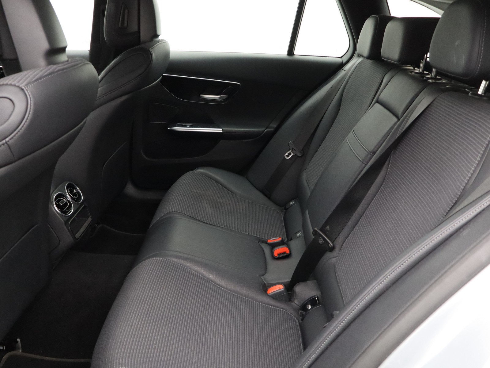 8 - Mercedes Classe C station wagon 200 d mild hybrid advanced 9g-tronic