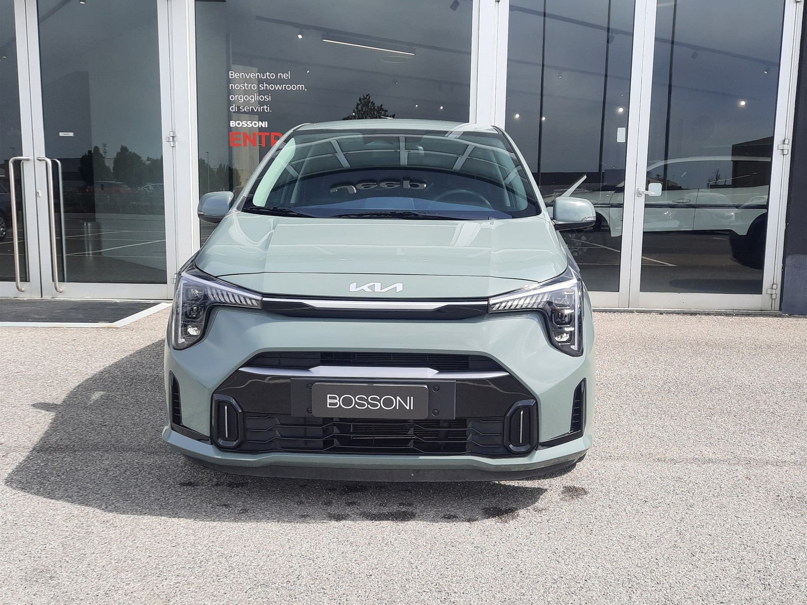 2 - Kia Picanto 1.0 mpi urban