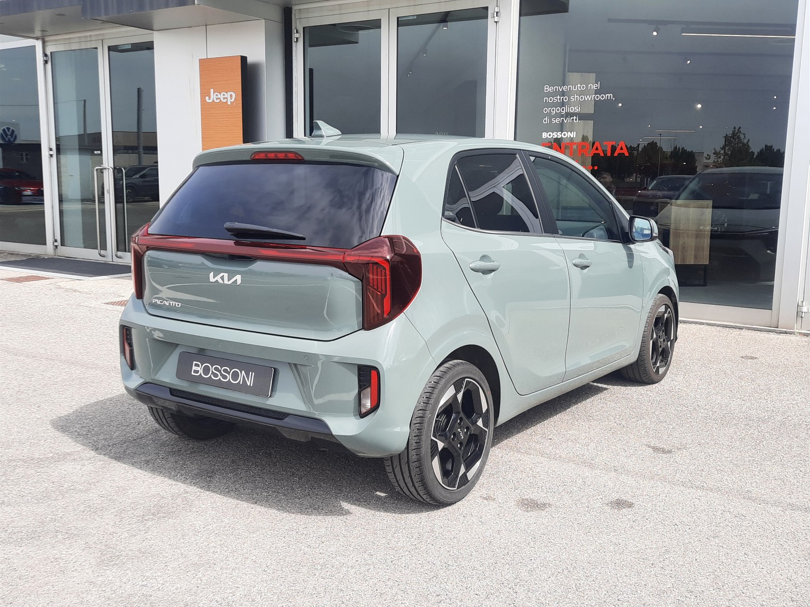 4 - Kia Picanto 1.0 mpi urban
