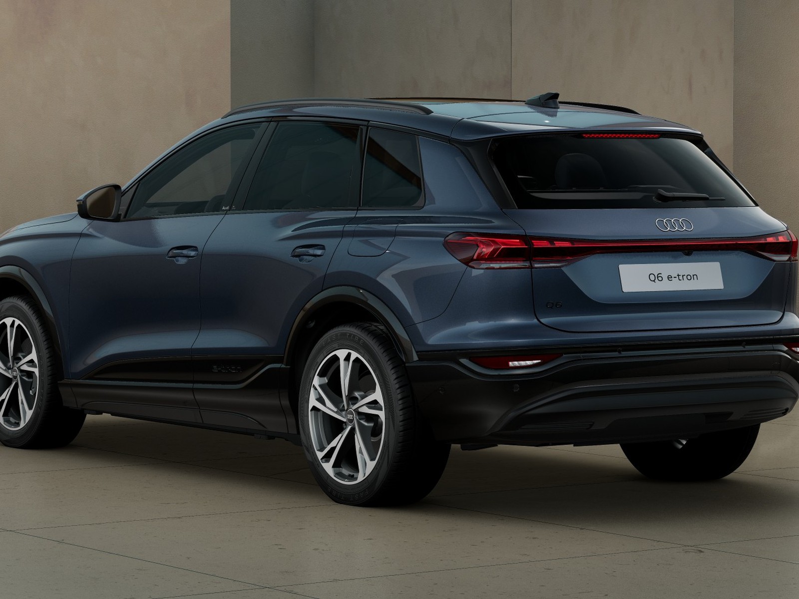 2 - Audi Q6 e-tron performance business advanced