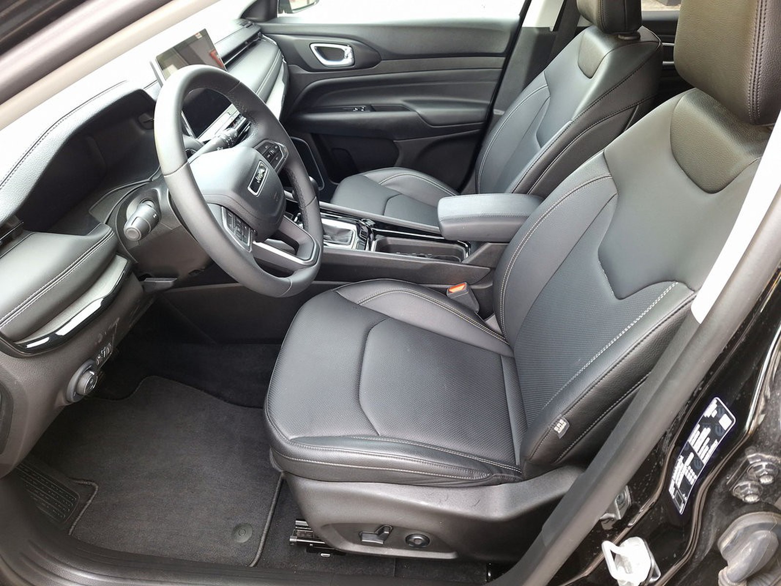 12 - Jeep Compass 1.5 turbo t4 mhev 130cv summit 2wd