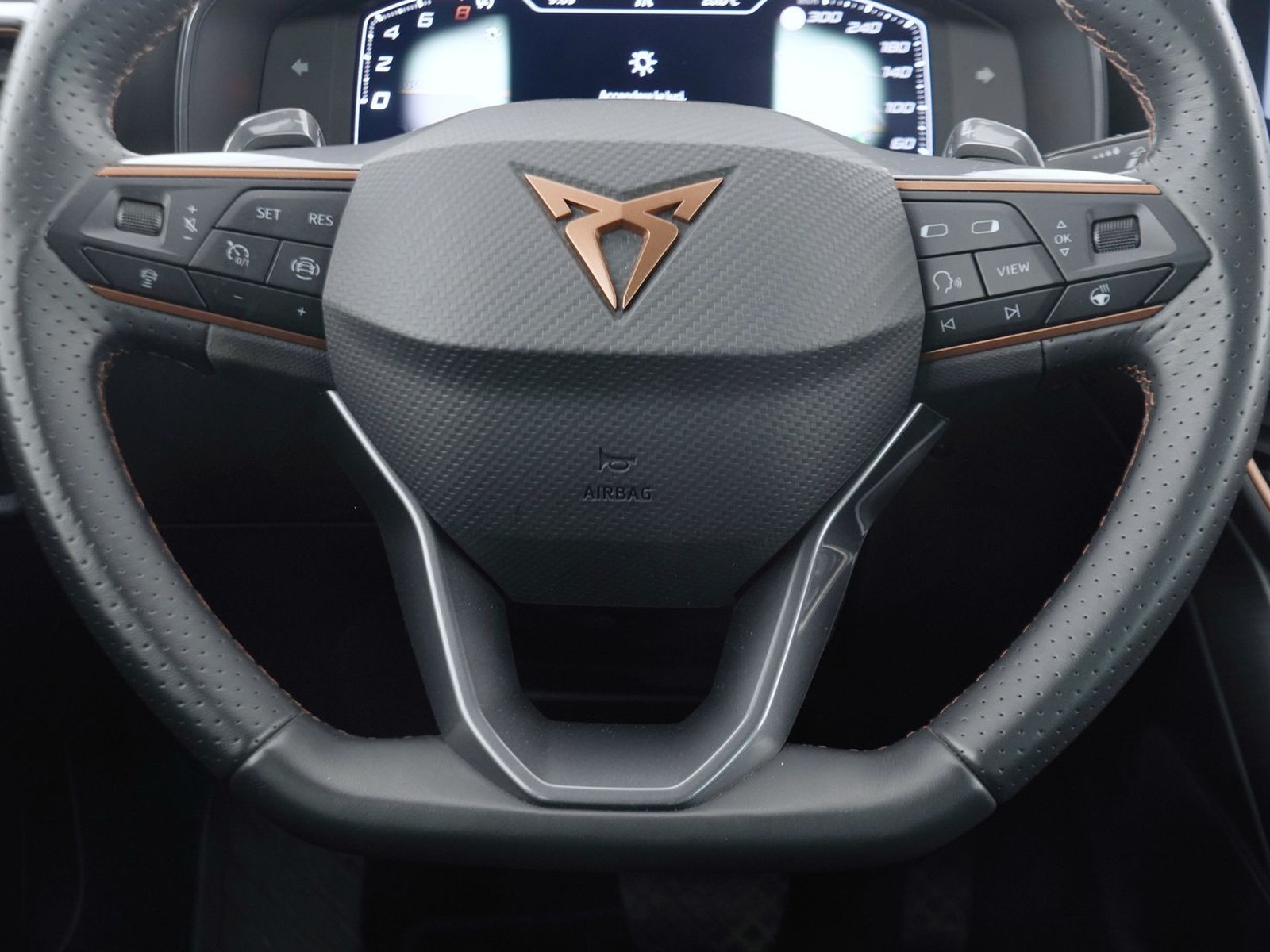 15 - Cupra Formentor 1.4 e-hybrid 245cv vz dsg
