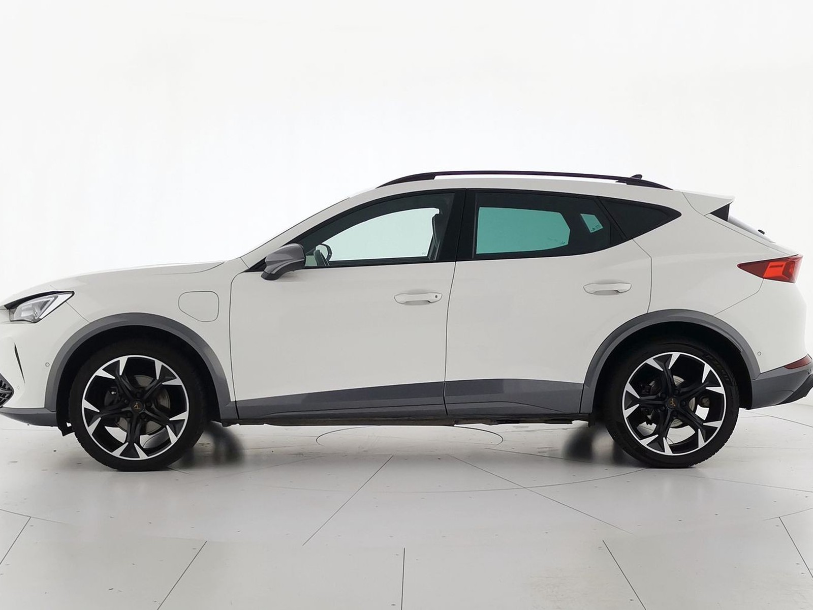 3 - Cupra Formentor 1.4 e-hybrid 245cv vz dsg