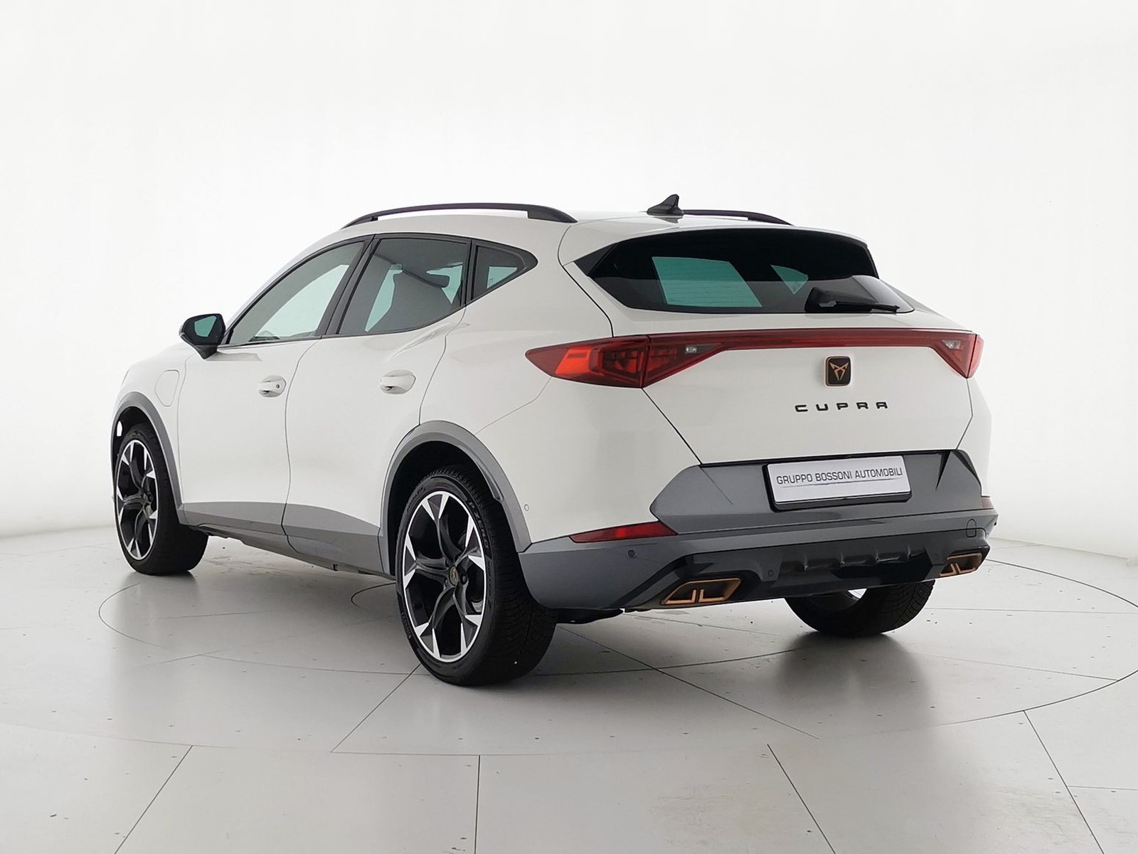 4 - Cupra Formentor 1.4 e-hybrid 245cv vz dsg