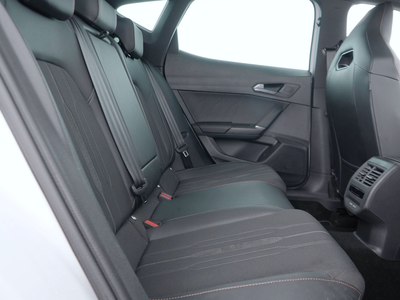 9 - Cupra Formentor 1.4 e-hybrid 245cv vz dsg