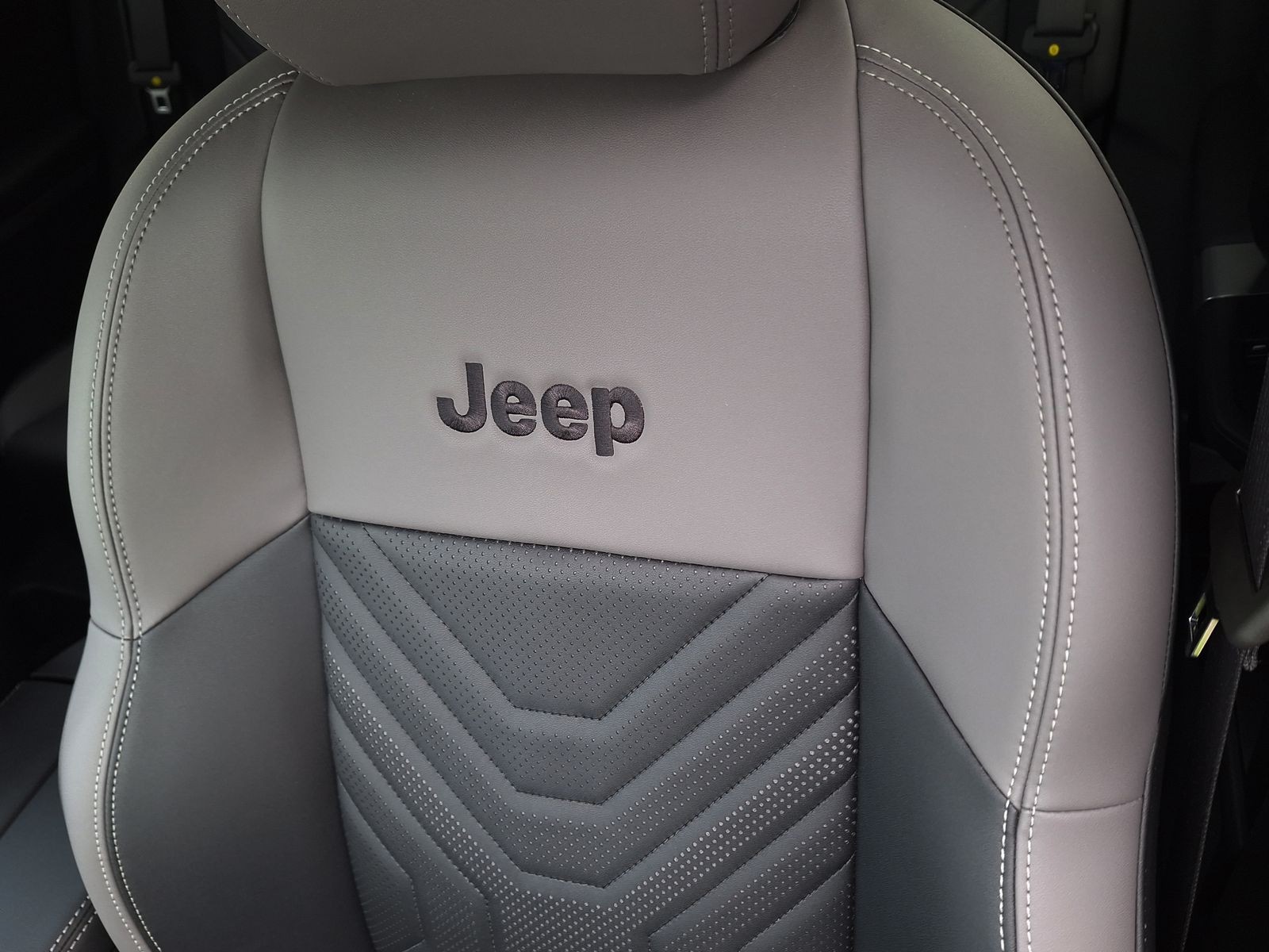 23 - Jeep Compass 1.2 turbo e-hybrid mhev 145cv first edition fwd edct6