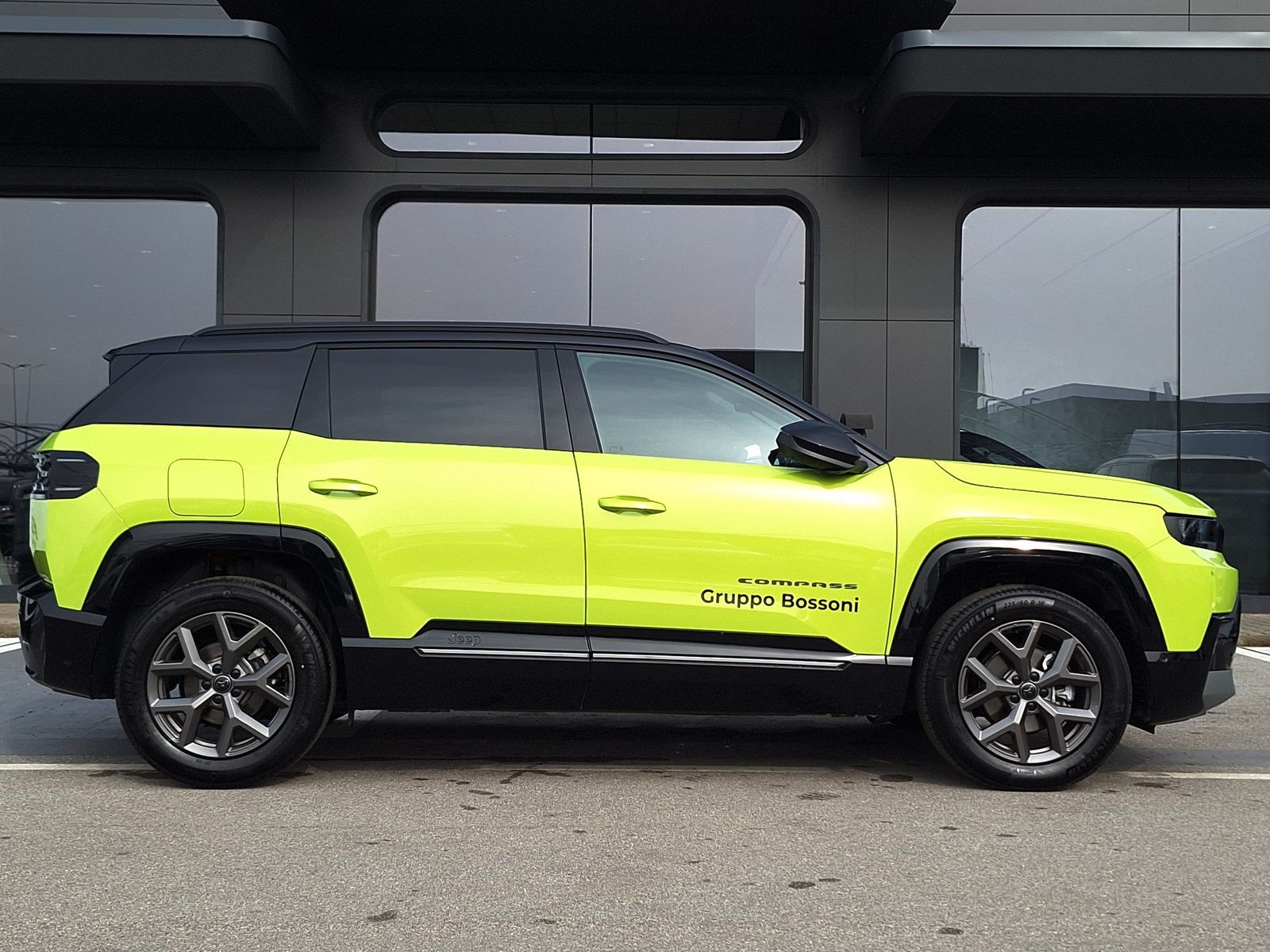 4 - Jeep Compass 1.2 turbo e-hybrid mhev 145cv first edition fwd edct6