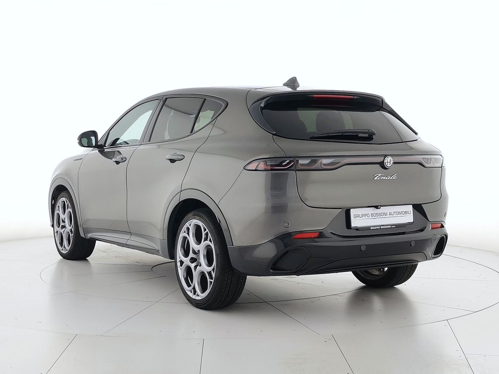 4 - Alfa Romeo Tonale 1.5 hybrid 130cv speciale tct7