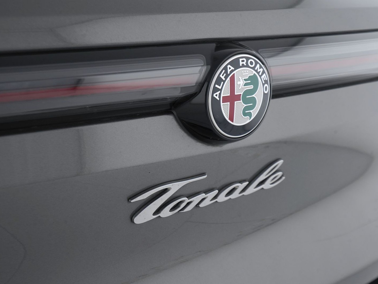 41 - Alfa Romeo Tonale 1.5 hybrid 130cv speciale tct7