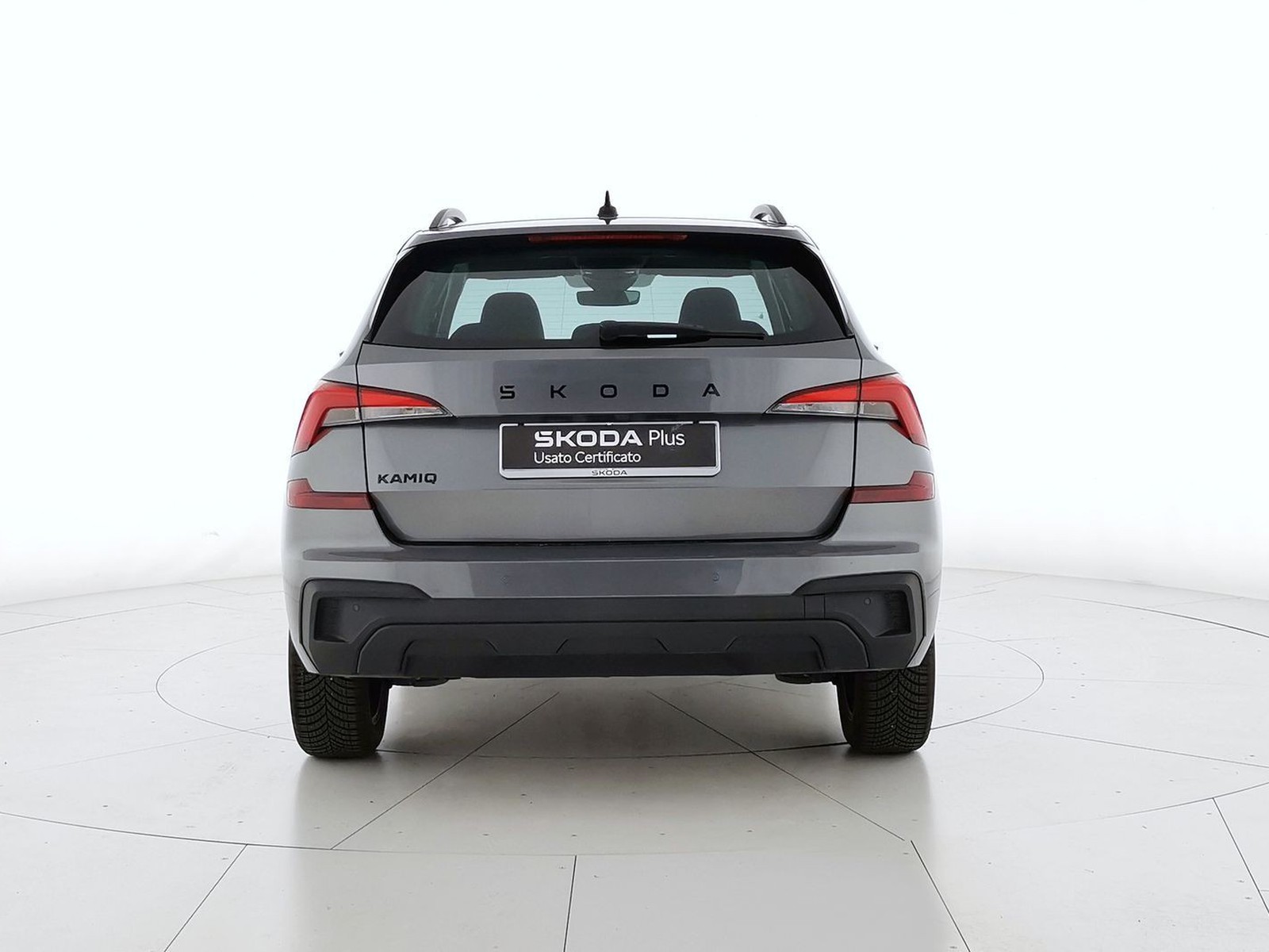 5 - Skoda Kamiq 1.0 tsi 115cv black dots dsg