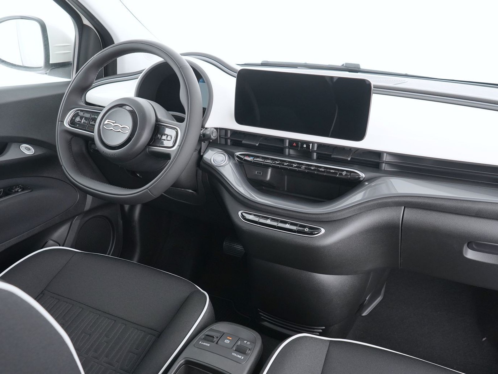 6 - Fiat 500 500e 42 kwh