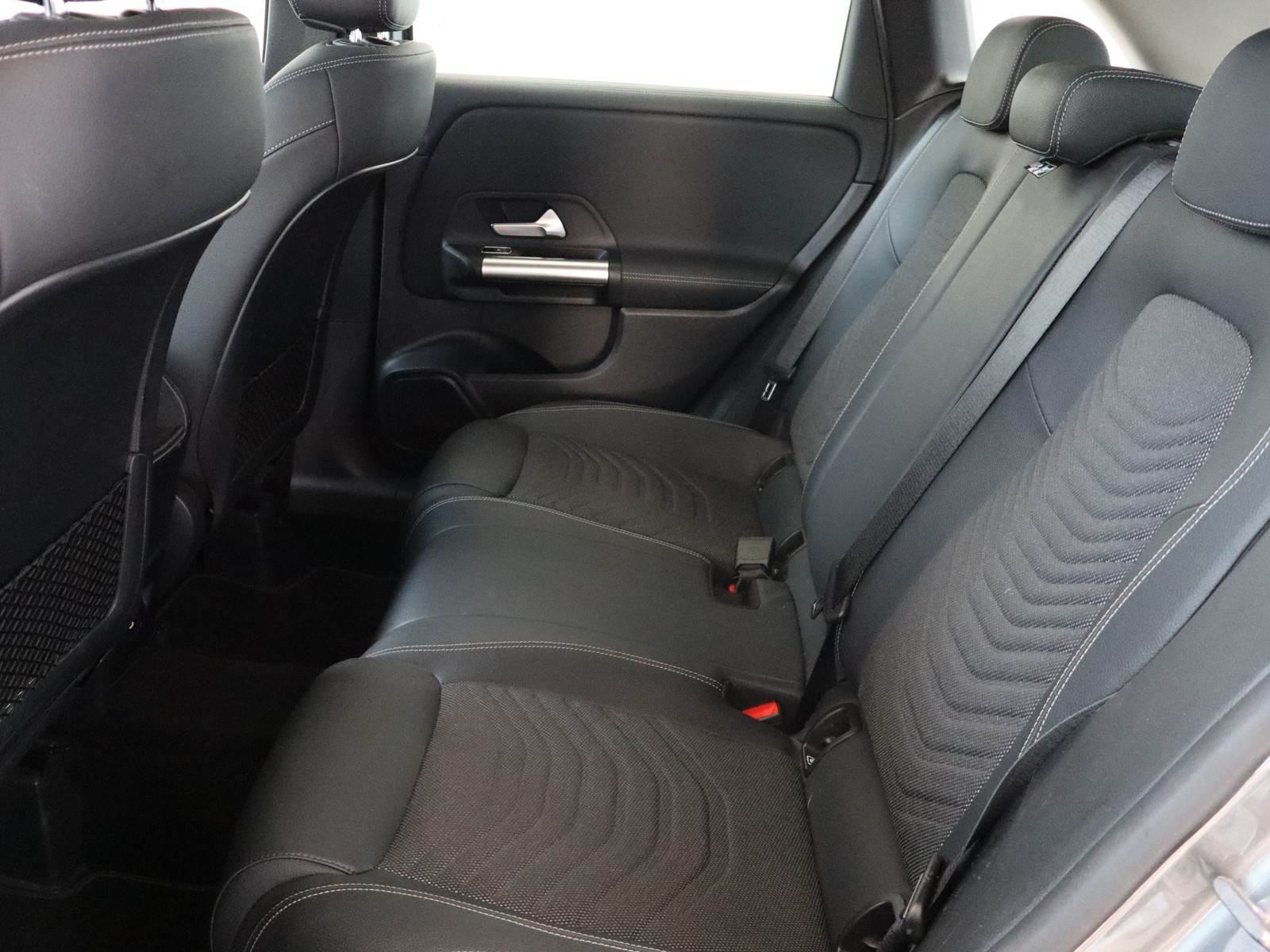 8 - Mercedes Classe B 180 d progressive advanced 8g-dct
