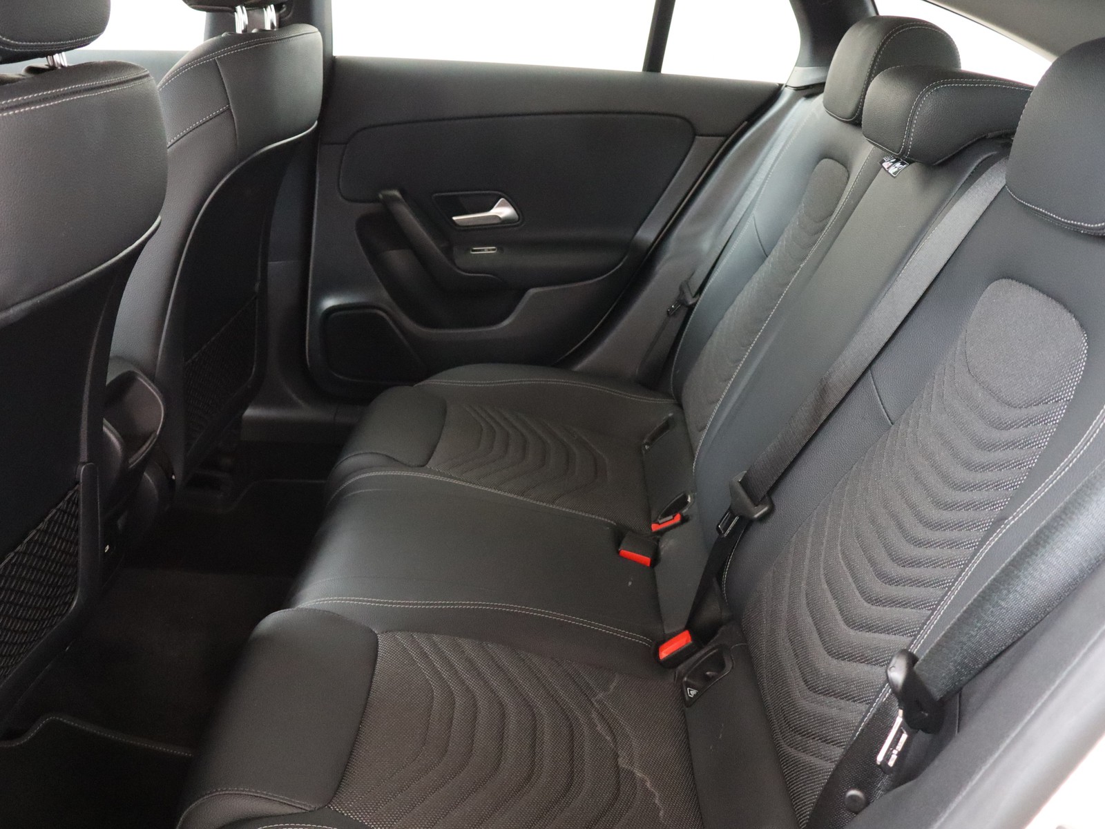 8 - Mercedes CLA shooting brake 180 d advanced 8g-dct
