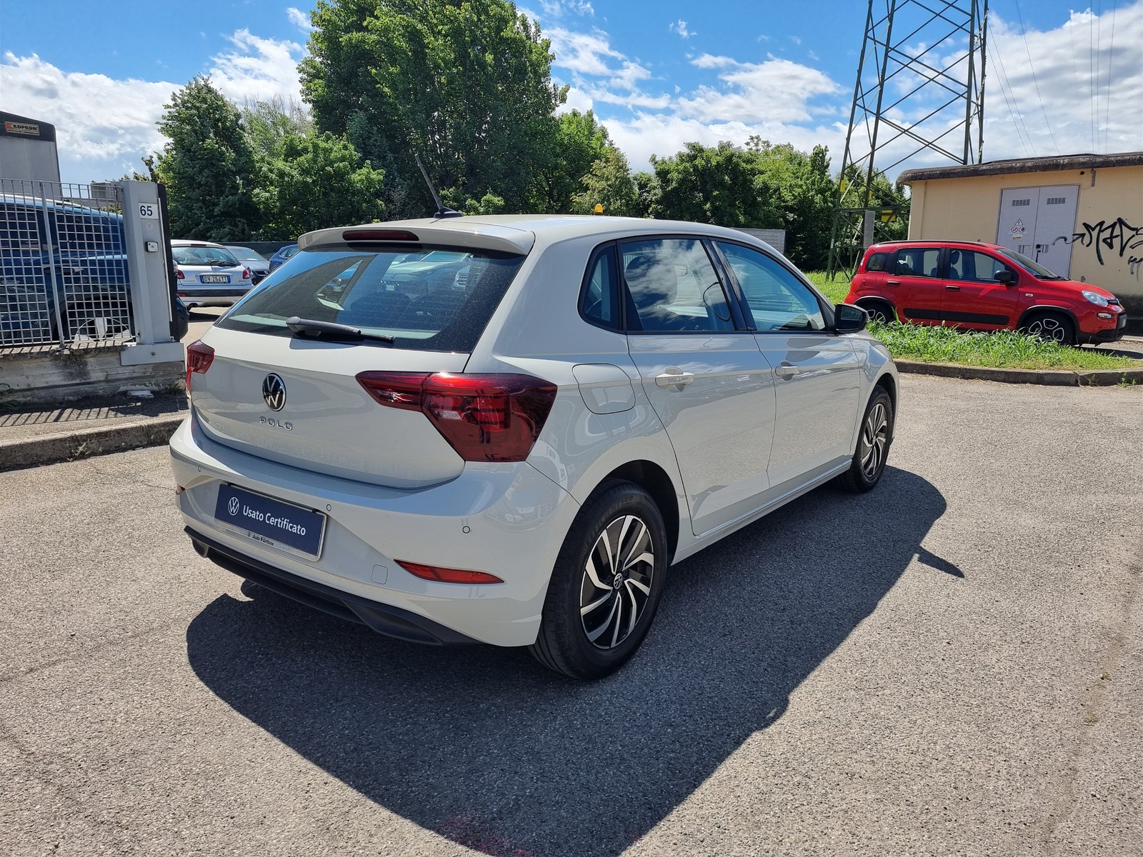 3 - Volkswagen Polo 1.0 tsi 95cv life dsg